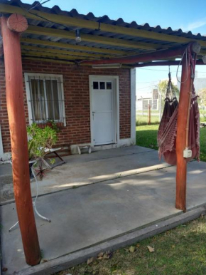 Monoambiente con baño privado, cocina, heladera y cochera en Pueblo Belgrano
